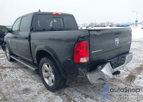 2015 Ram 1500 Outdoorsman z USA, uszkodzony, nr VIN 1C6RR7LT4FS525319